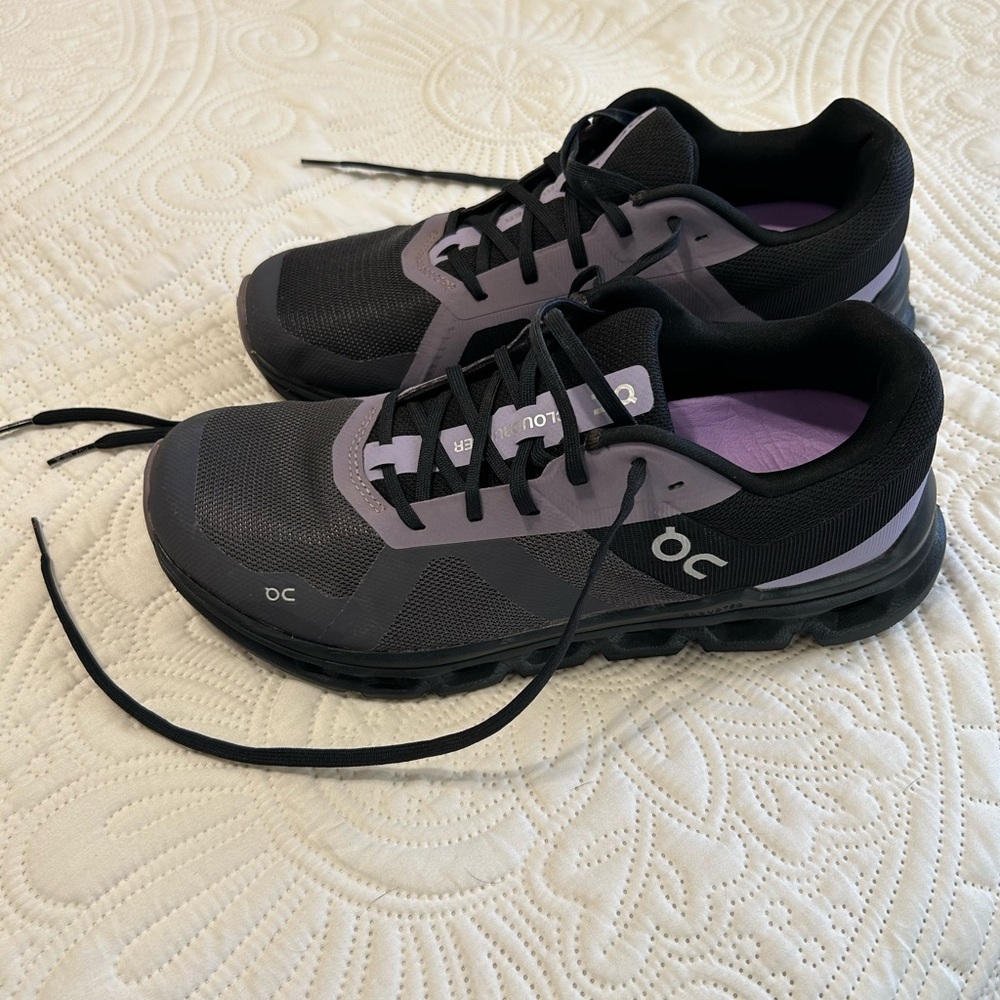 On Cloud runner shoes